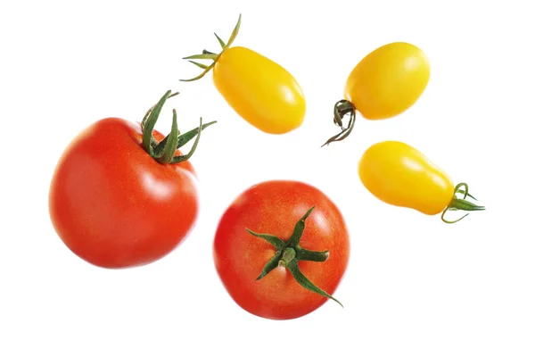 Rode Kleine Gele Tomaten Geïsoleerd Witte Achtergrond Bovenaanzicht — Stockfoto