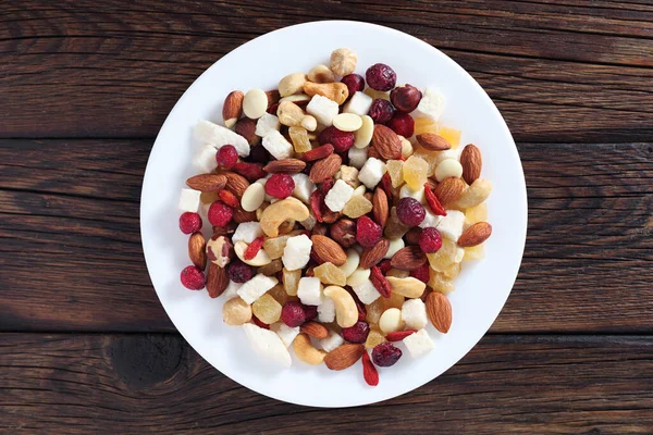 Mezclar Frutos Secos Frutos Secos Plato Sobre Fondo Madera Vista — Foto de Stock