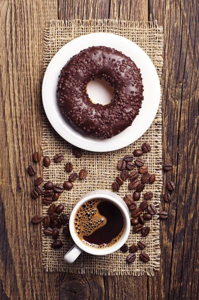 Donut de café y chocolate —  Fotos de Stock