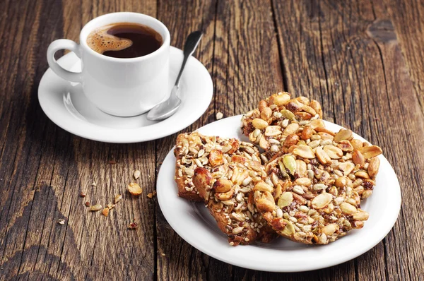 Cookies with nuts and coffee — Stock Photo, Image