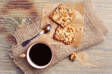 kahve ve fındıklı kurabiye