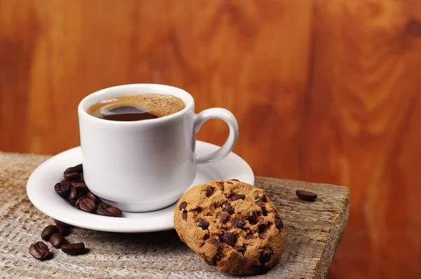 Kaffe och chokladkakor — Stockfoto