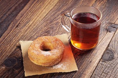 Çay ve tatlı çörek
