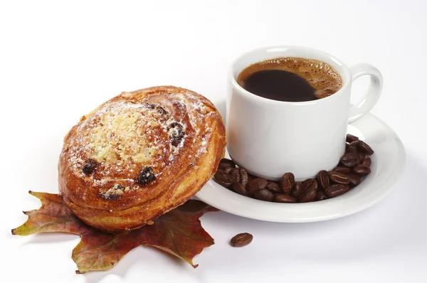 Brötchen und Kaffee — Stockfoto