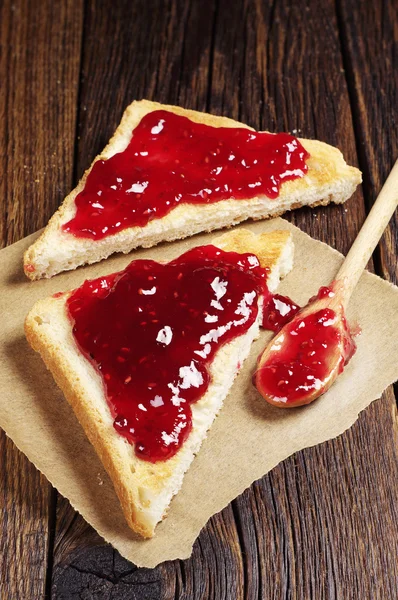 Pan tostado con mermelada — Foto de Stock