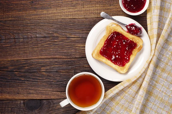 Çay ve tost reçelli — Stok fotoğraf