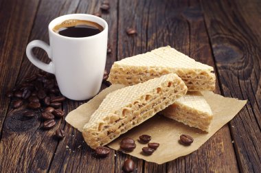 fincan kahve ve tatlı waffle 