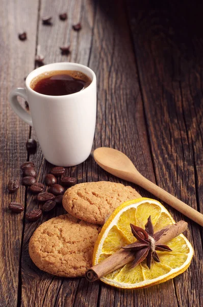 Ciasteczka owsiane i kawy — Zdjęcie stockowe