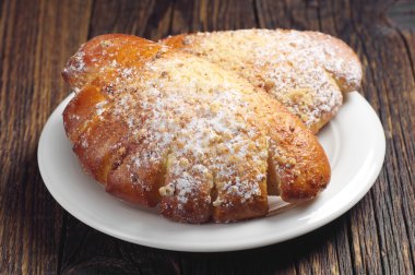 Reçel ile taze buns