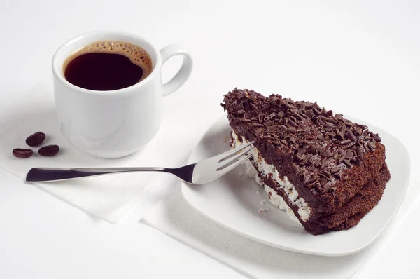 一块巧克力蛋糕和咖啡 — 图库照片