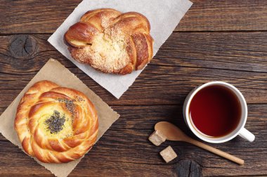 İki çörek ve çay