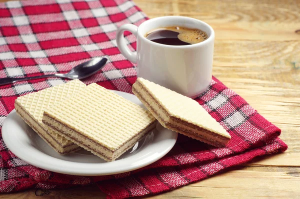 Wafers and coffee — Stock Photo, Image