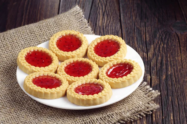 Assiette avec biscuits sucrés — Photo