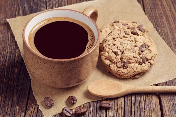 Café con galletas de chocolate —  Fotos de Stock