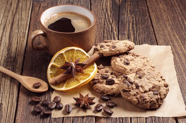 Cookies with chocolate and coffee — Stock Photo, Image