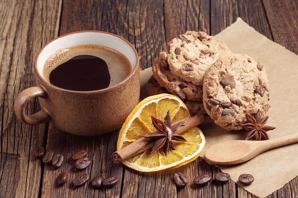 Deliciosas galletas y café — Foto de Stock