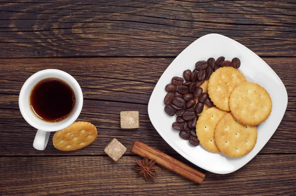 Délicieux biscuits et café — Photo