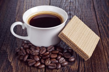 Kahve fincanı ve gofret