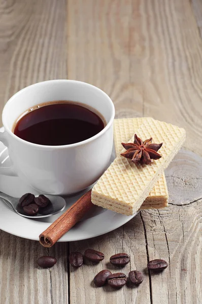 Coffee and sweet wafers — Stock Photo, Image