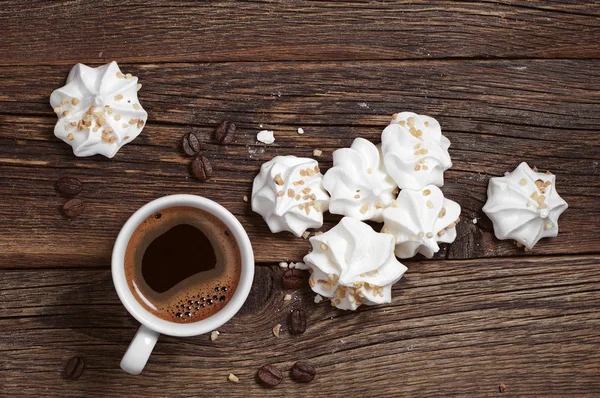 Meringue Cookies and coffee — Stock Photo, Image