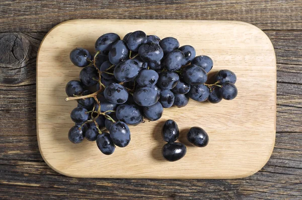 Ripe dark grapes — Stock Photo, Image