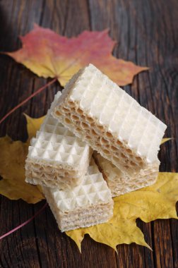 Gofret ve yaprakları