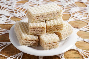 Gofret rustik masada