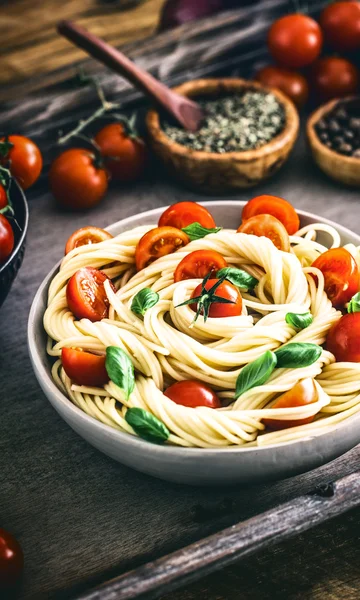 Pasta with olive oil — Stock Photo, Image
