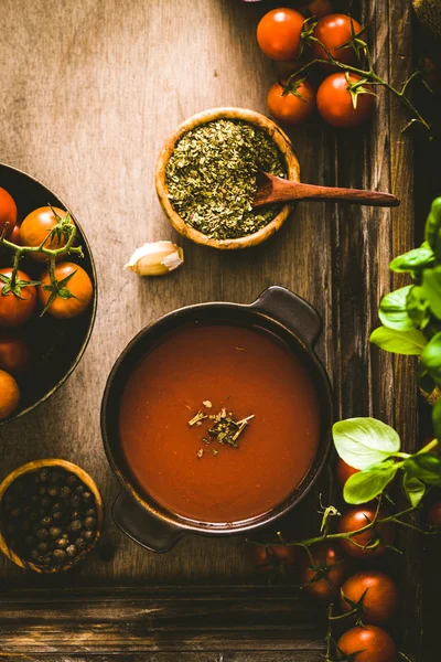 Soupe de tomate maison — Photo