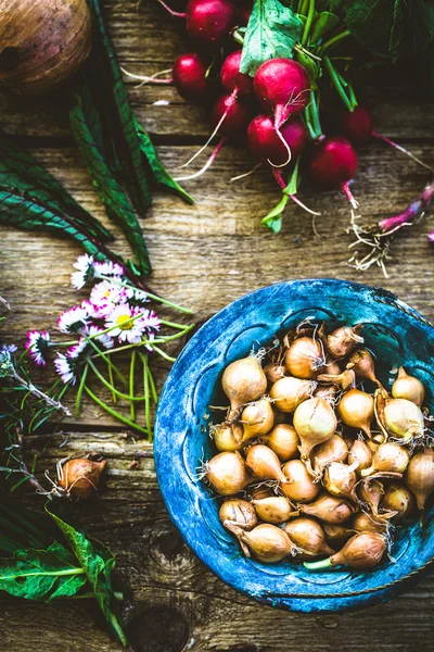 Gemüse in rustikaler Umgebung — Stockfoto