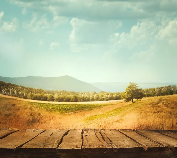 Natuur achtergrond met houten planken — Stockfoto