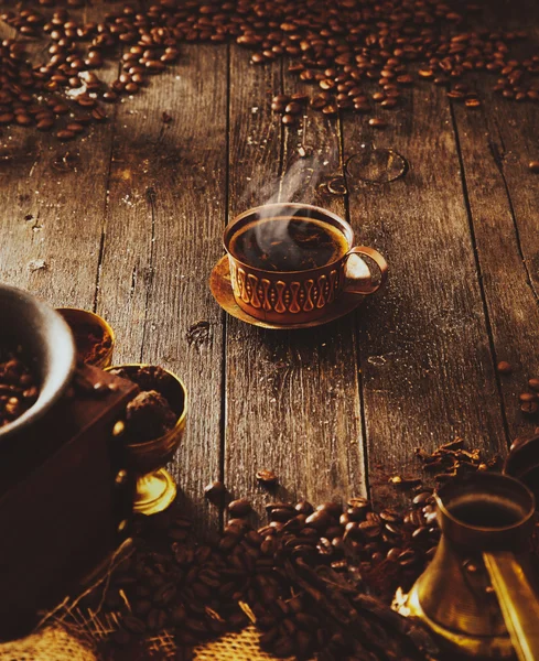 Kaffe i orientalisk miljö — Stockfoto