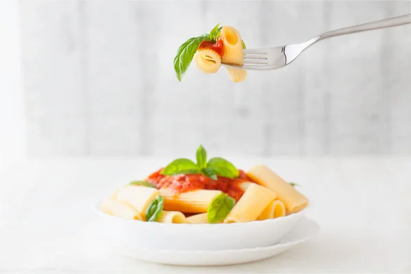 Pasta med tomatsås — Stockfoto