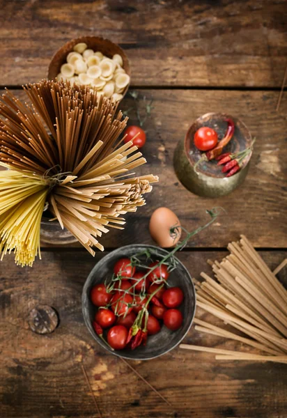 Pasta with ingredients — Stock Photo, Image