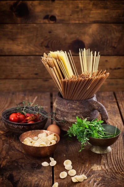 Pasta with ingredients — Stock Photo, Image