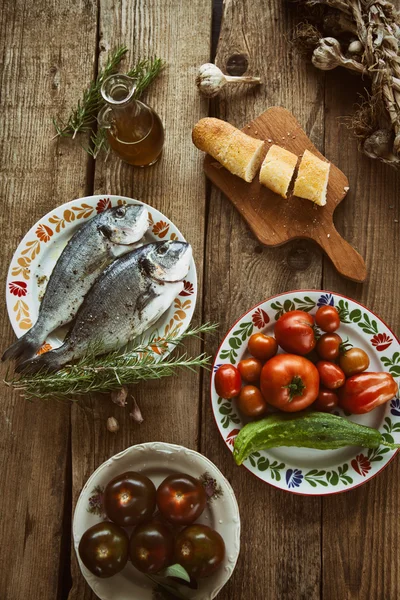 Fisch und Gemüse — Stockfoto