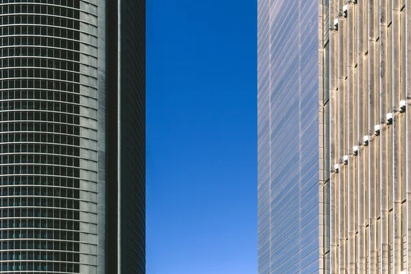 Skyscrapers with blue sky — Stock Photo, Image