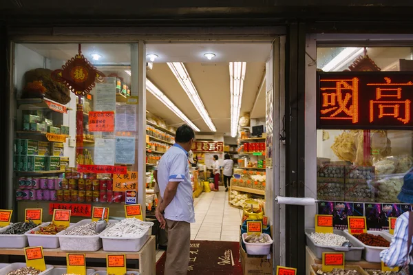 New york city - 16 Haziran: chinatown tahmini nüfusu ile 