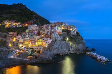 köy manarola gece, cinque terre, İtalya