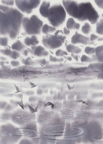 Βραδινή ομίχλη δίπλα στη λίμνη με σύννεφα και φόντο υδατογραφία — Φωτογραφία Αρχείου