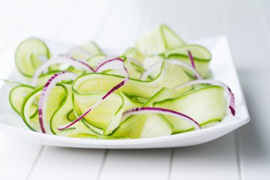 taze sağlıklı salata salatalık