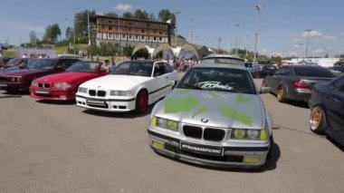 Düşük araba Festivali