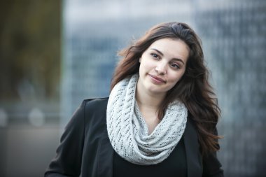esmer kadın