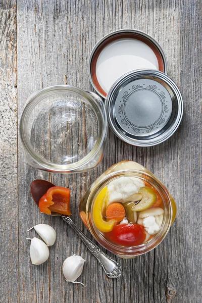 Hemlagad konserverade grönsaker — Stockfoto