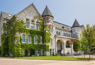 Queen's Üniversitesi Ontario Salonu