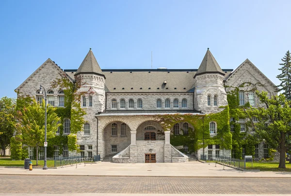 Queen's University Ontario Hall — Stockfoto