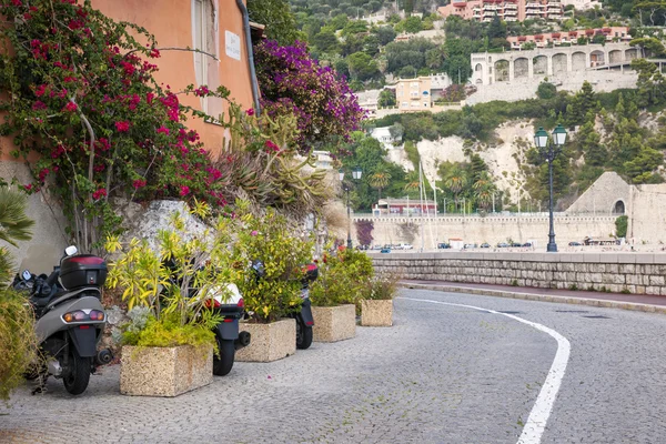 Calle Waterfront en Villefranche-sur-Mer —  Fotos de Stock