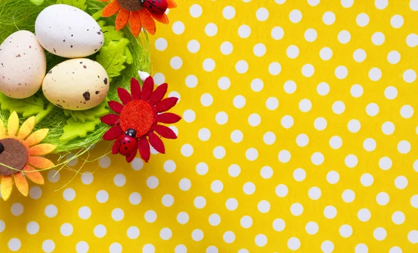 Easter background with easter eggs — Stock Photo, Image