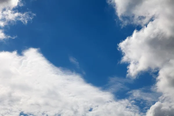Cielos nublados — Foto de Stock