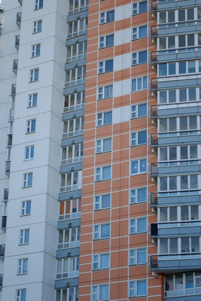 Edificio de apartamentos — Foto de Stock